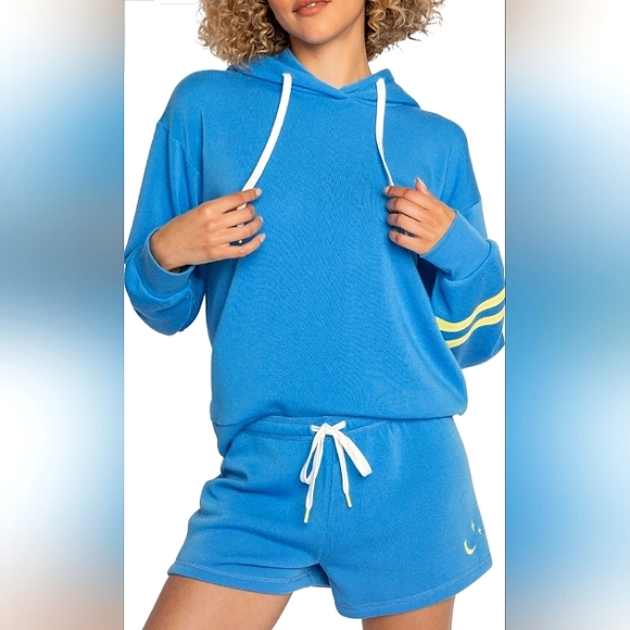 *NWT*Beautiful Ladies ~PJ SALVAGE~The Summer I Turned Pretty Soft Plush Pajamas - Picture 1 of 16